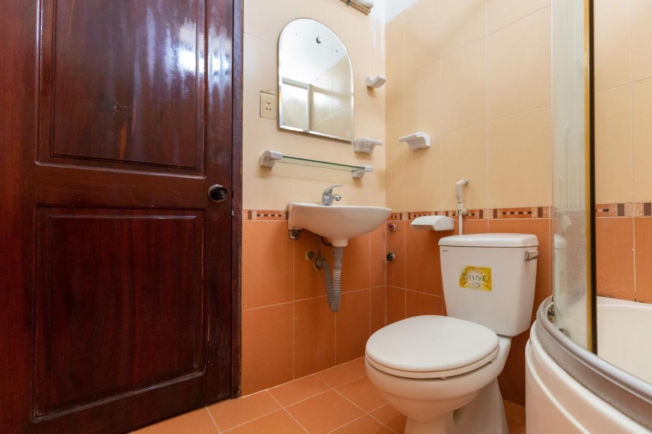 Lien Thuy Hotel Вунгтау Экстерьер фото